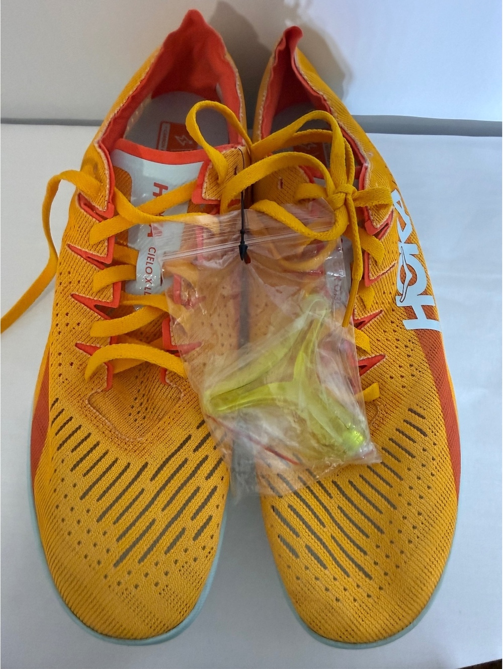 HOKA Cielo X LD Track Spikes Men 10.5 Women 12 Carbon Fiber New